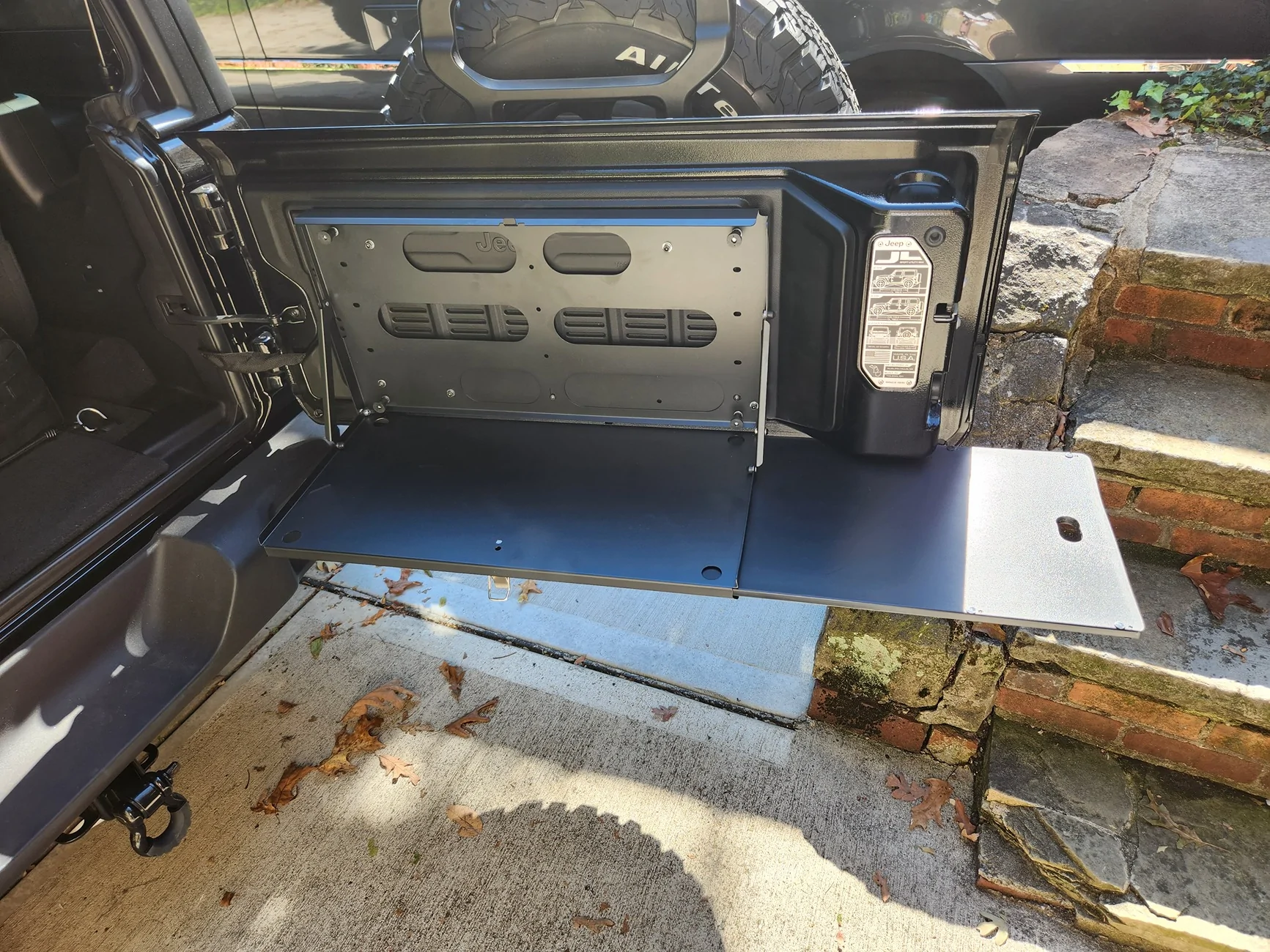 Jeep Wrangler JL Tailgate Table 20241011_135024