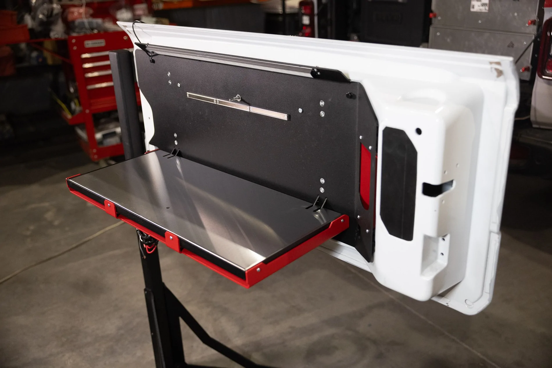 stainless-versa-5.jpg
