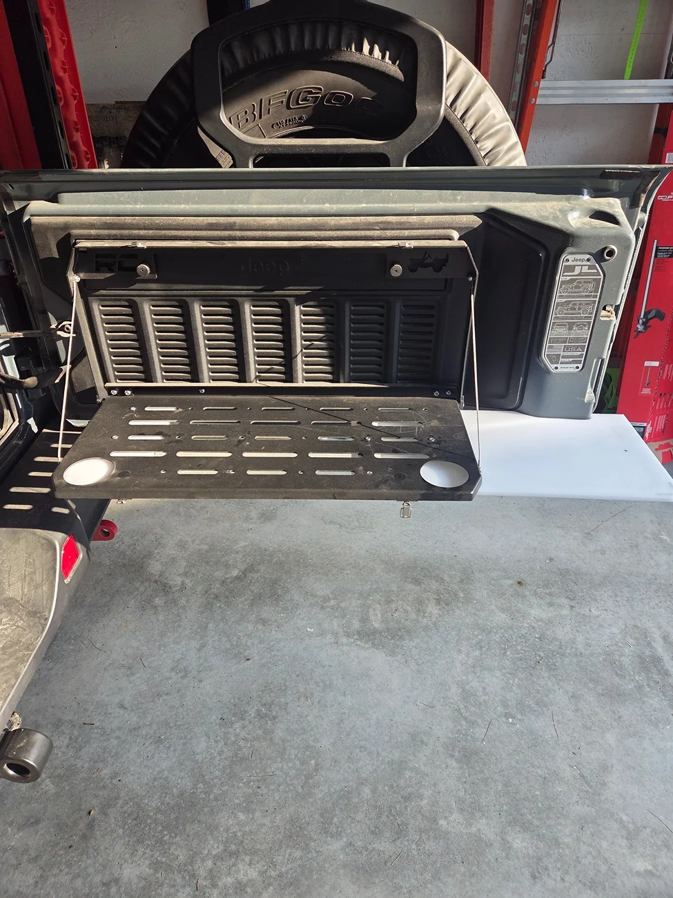 Jeep Wrangler JL Tailgate Table 1000003017