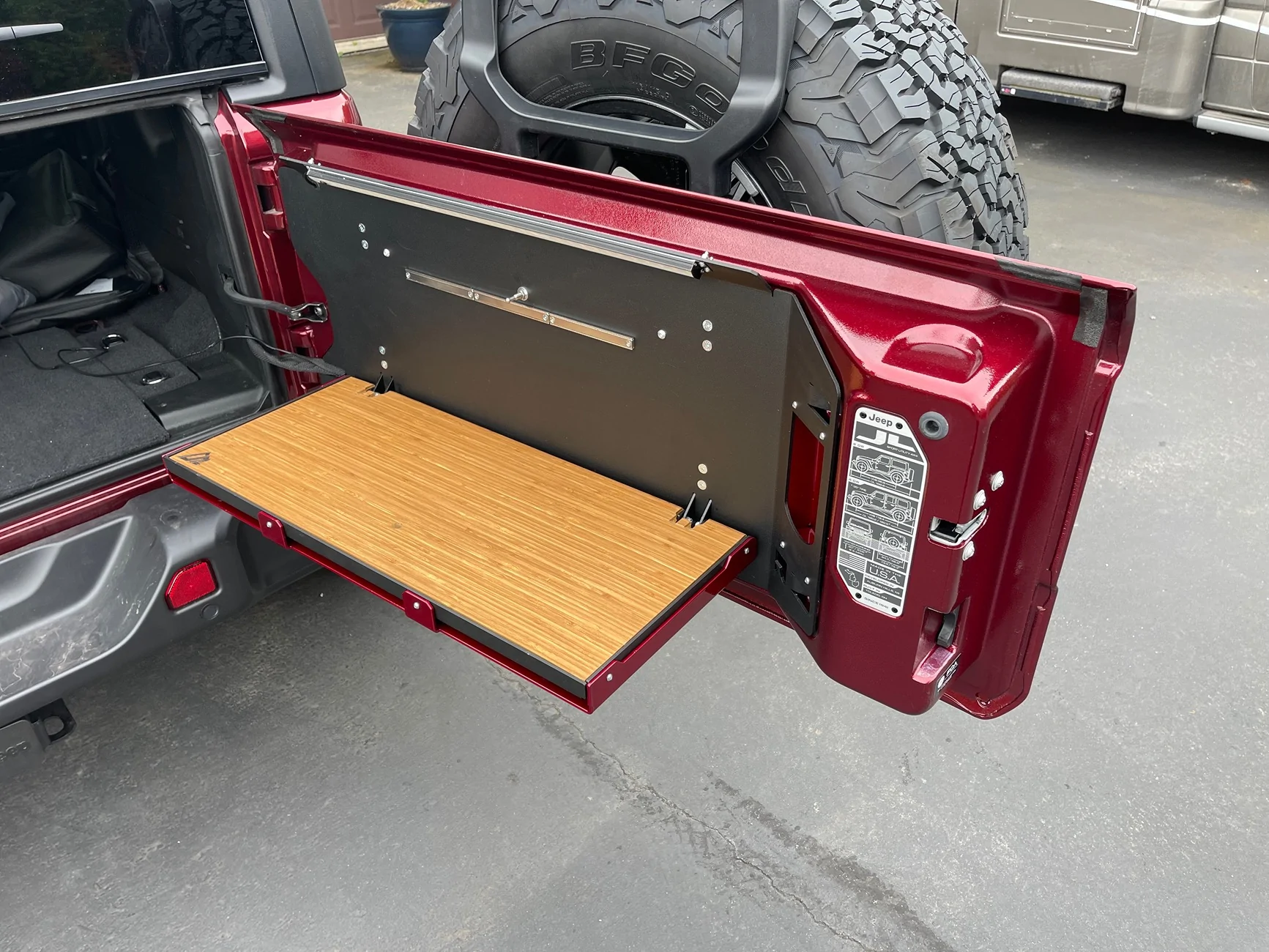 Jeep Wrangler JL Tailgate Table IMG_2580