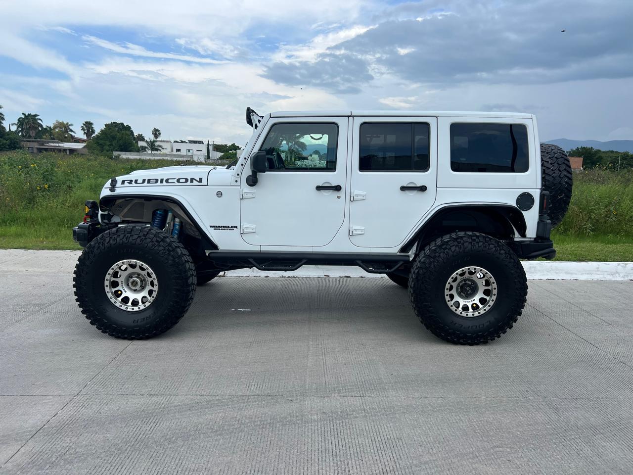 Jeep Wrangler JL Need help pricing used jeep jk! IMG-20250813-WA0061