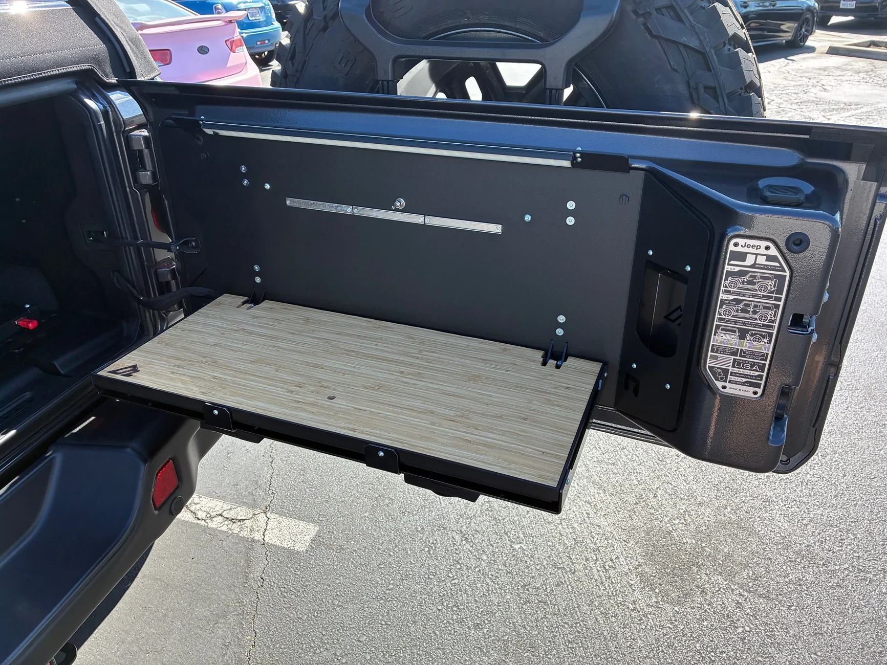 Jeep Wrangler JL Tailgate Table IMG_1689