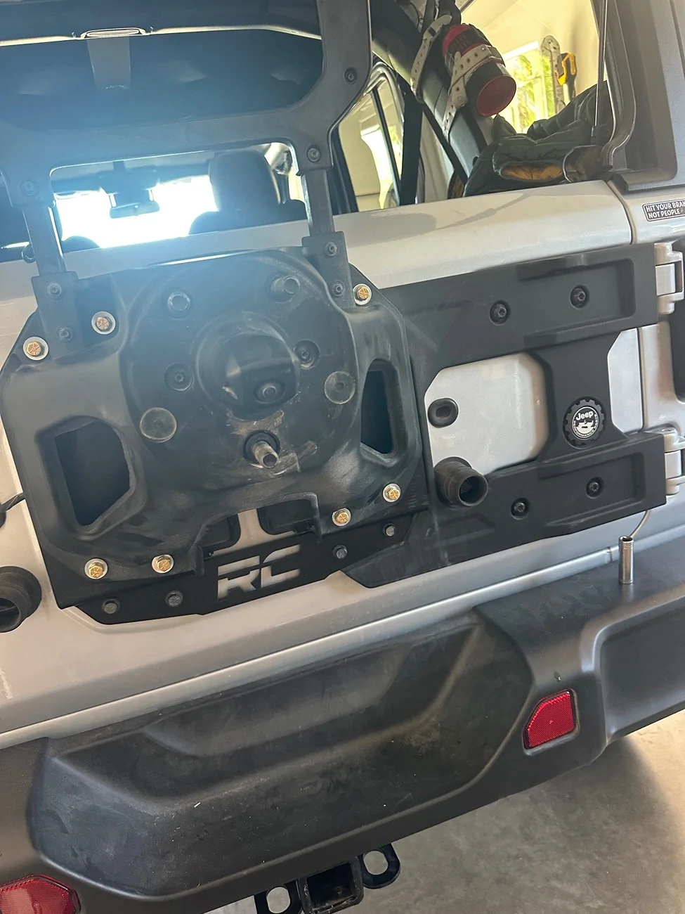 Jeep Wrangler JL OEM Spare tire carrier options IMG_8871