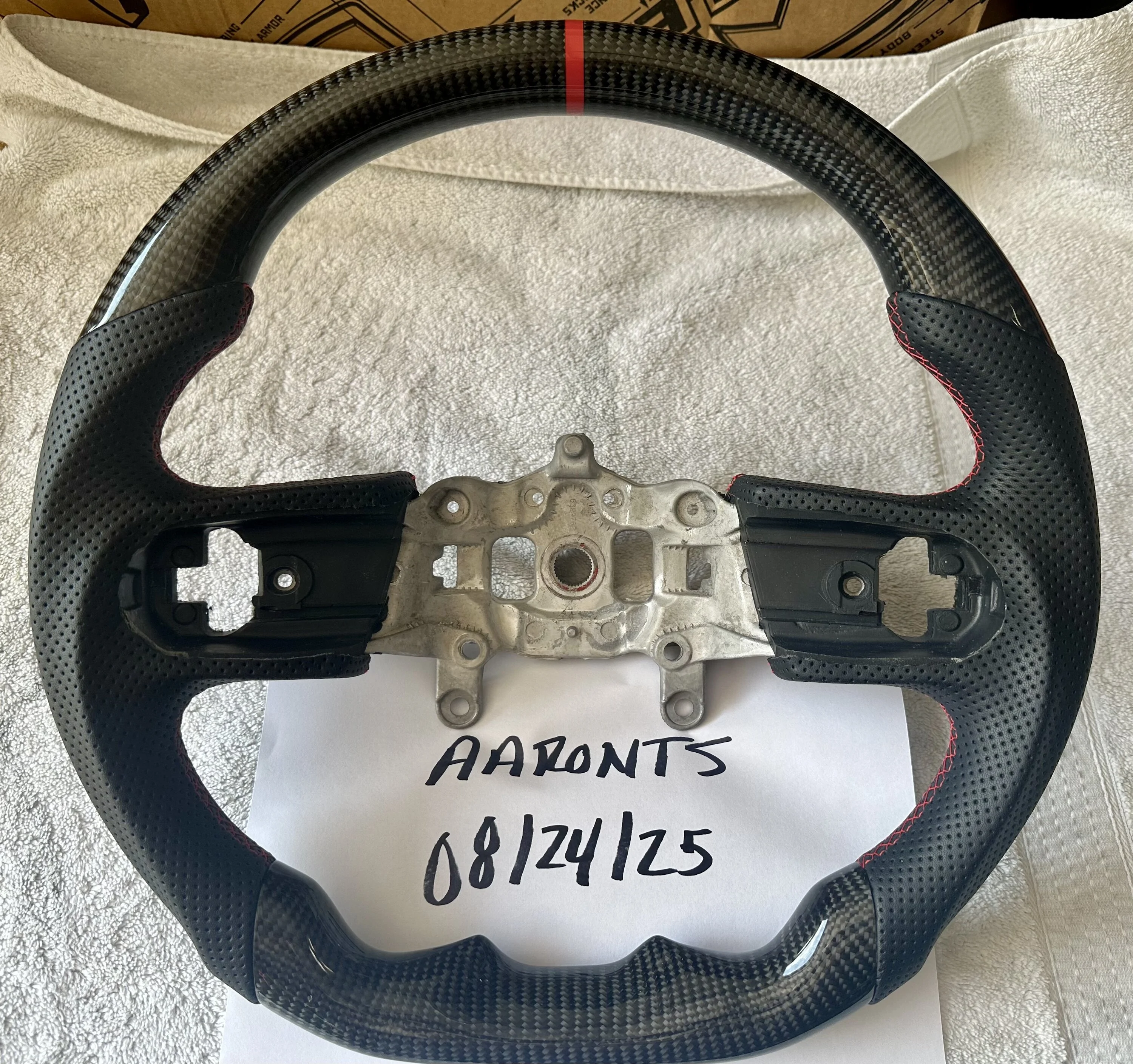 Jeep Wrangler JL Carbon Fiber Steering Wheel IMG_3708