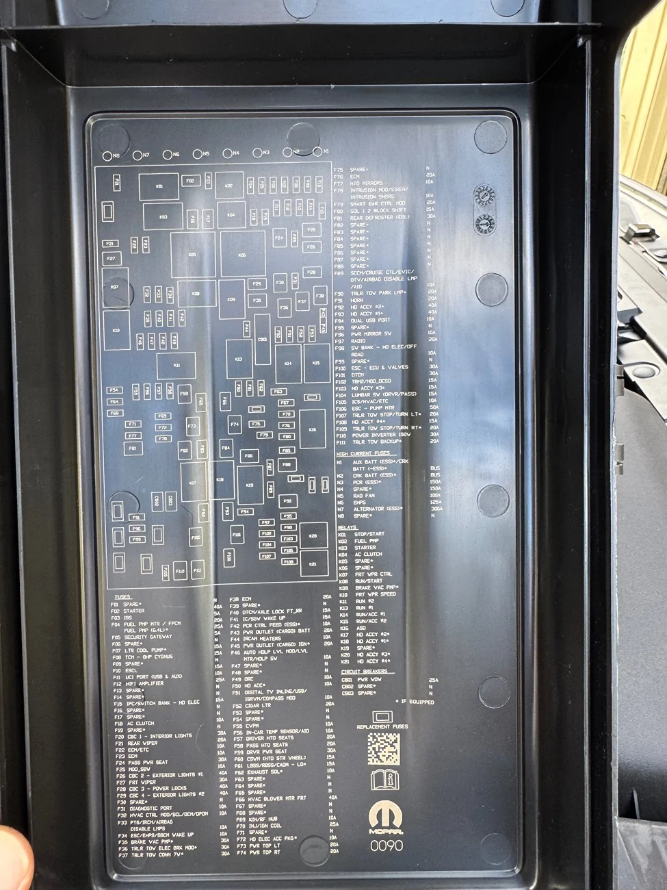 Jeep Wrangler JL Disabling USB power when ignition is off. IMG_8775