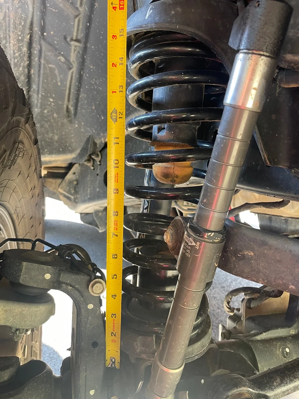 Jeep Wrangler JL Mid-level shocks IMG_1053