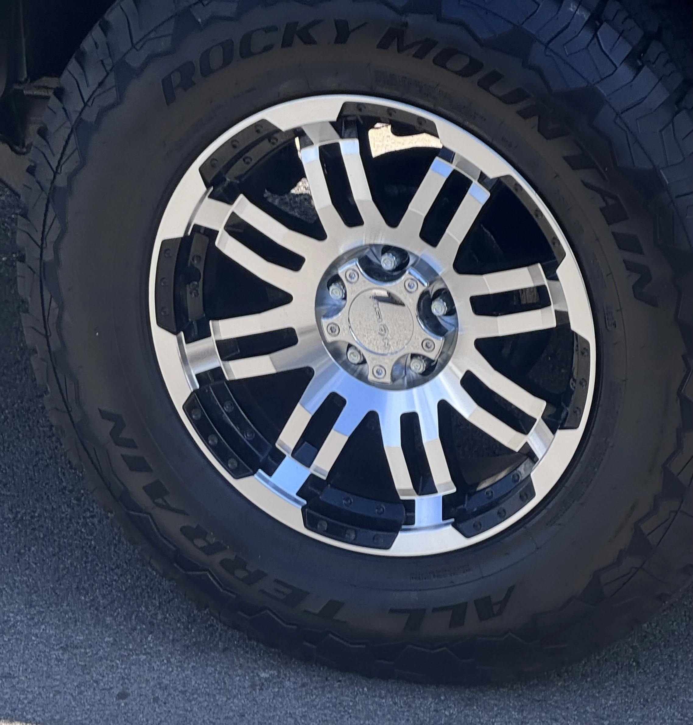 Jeep Wrangler JL Wheel ID IMG_0282