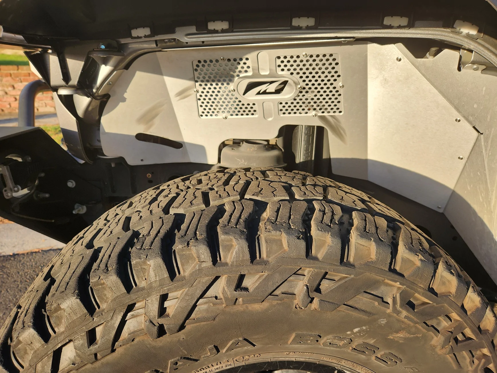 Jeep Wrangler JL Method 'Bead Grip' Wheels vs. Non 'Bead Grip'? 20250904_071533