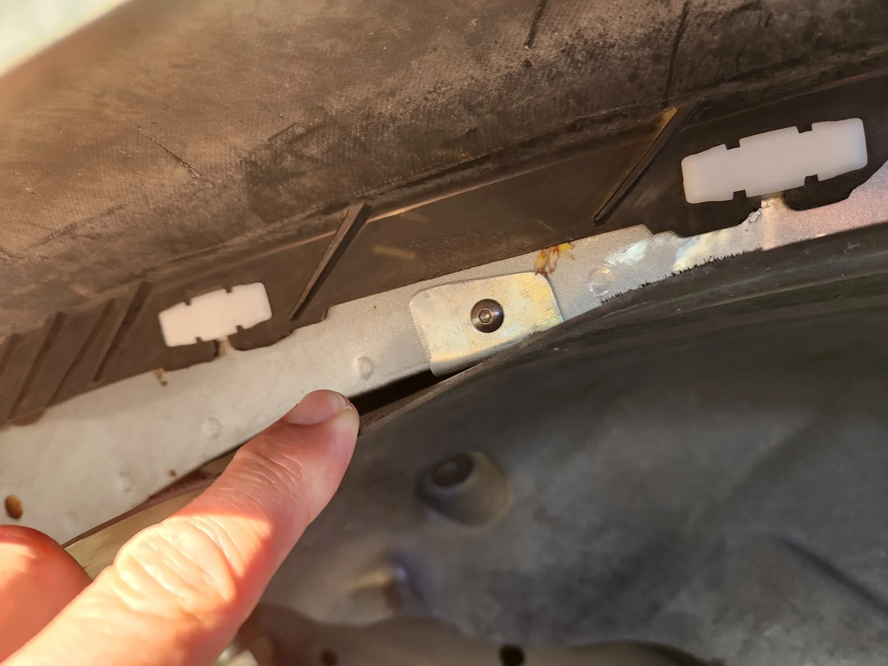 Jeep Wrangler JL Method 'Bead Grip' Wheels vs. Non 'Bead Grip'? 20250904_071519