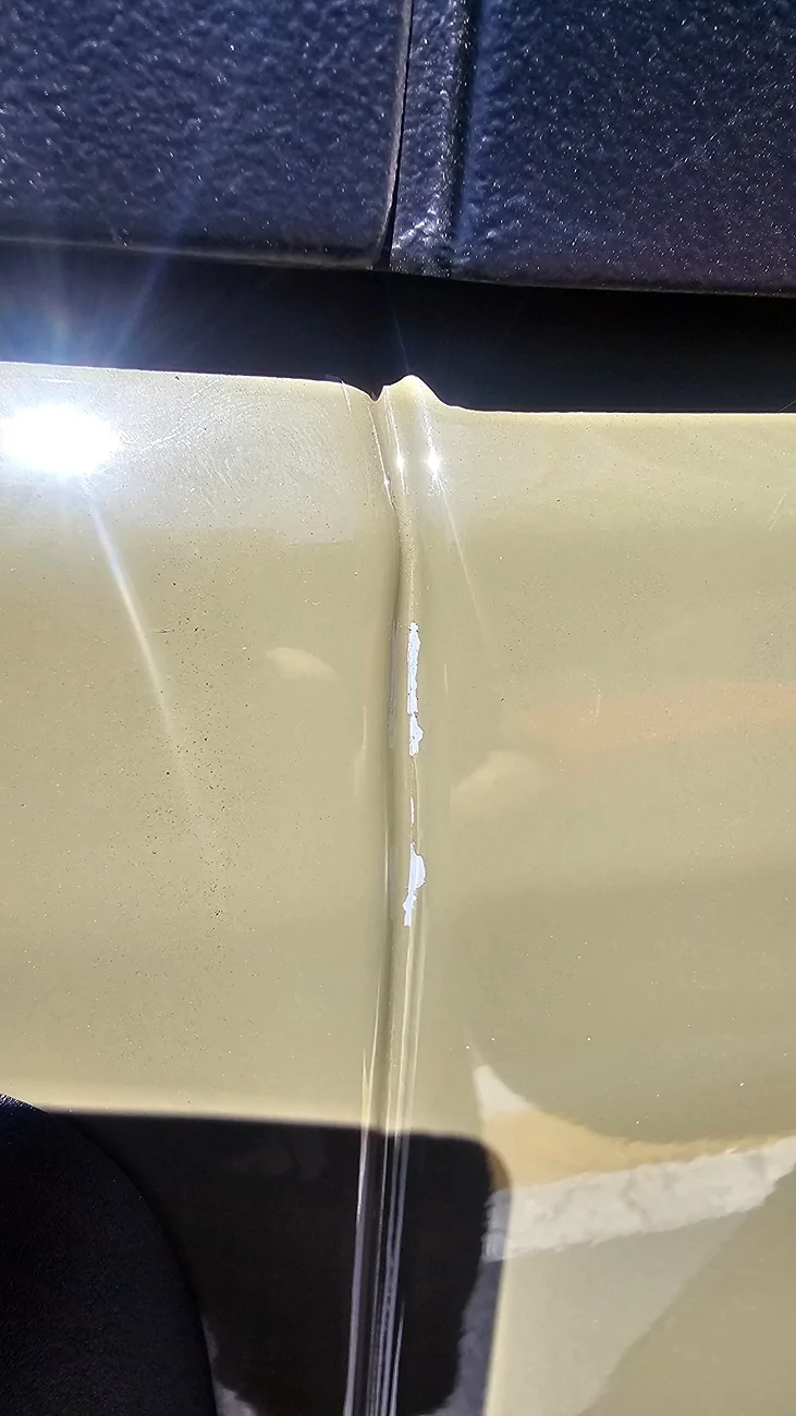 Jeep Wrangler JL 2018 JLUR quarter panel paint cracking 20250904_132430