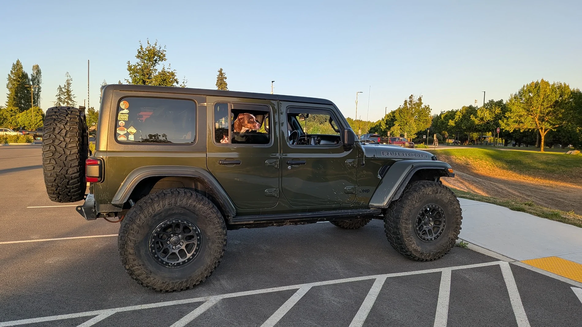 Jeep Wrangler JL XR wheels, keep or replace PXL_20250821_023512478