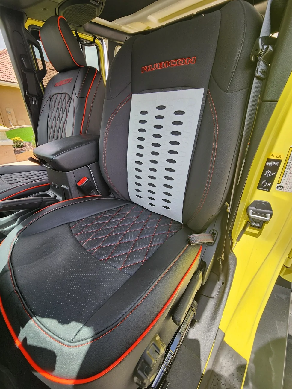Jeep Wrangler JL Replacing Jeep Cloth Seats IMG_20250908_073814