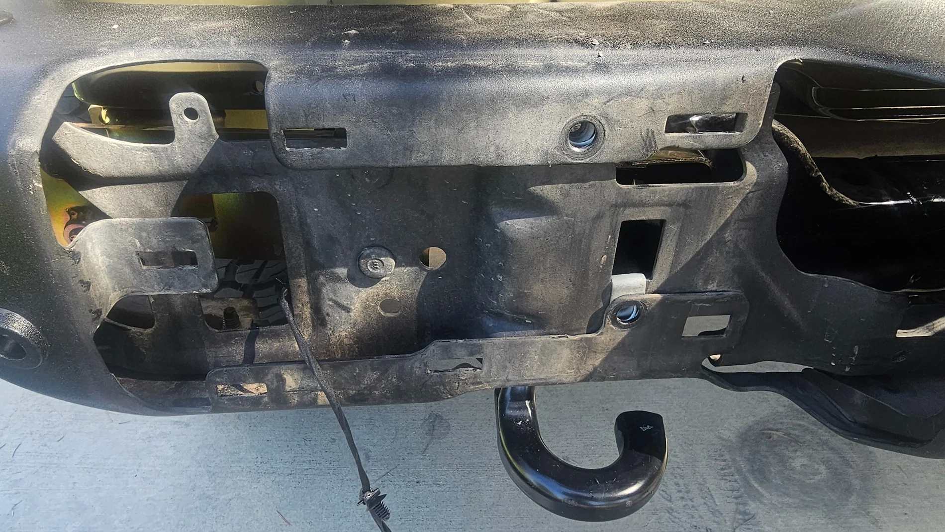 Jeep Wrangler JL Solving issues with the mopar rear metal bumper 20250908_100940