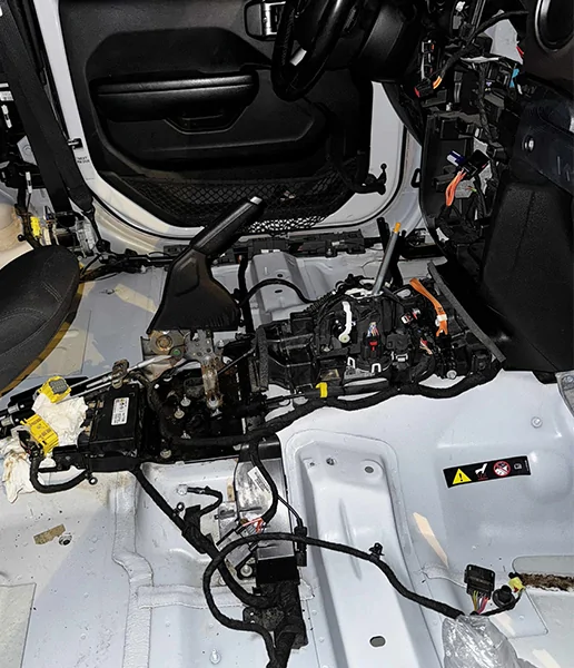Jeep Wrangler JL Damaged Modules 4010e37a-203f-49e3-a04d-a9e0c44e3736 copy