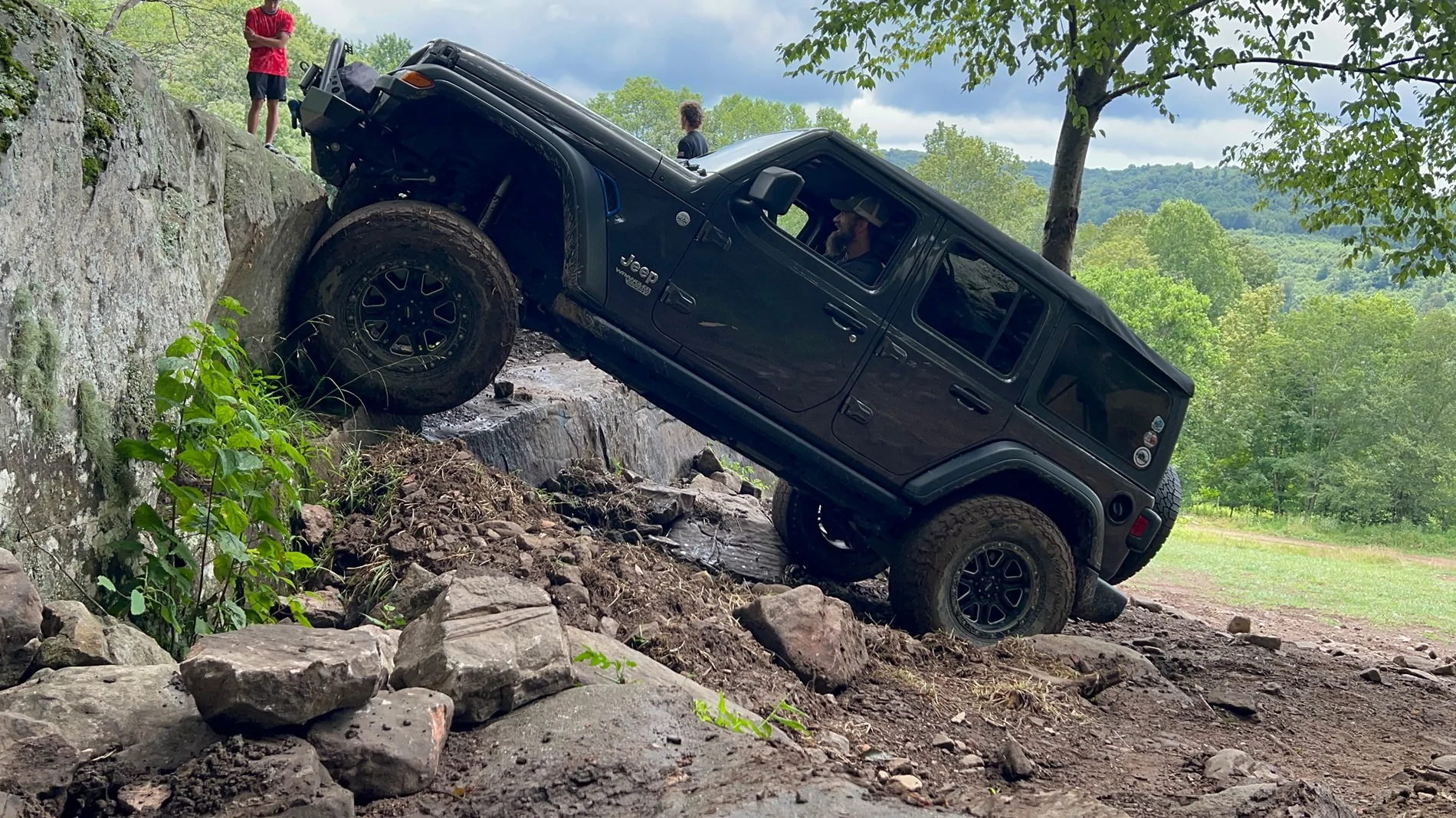 Jeep Wrangler JL Load range C vs D vs E IMG_0888