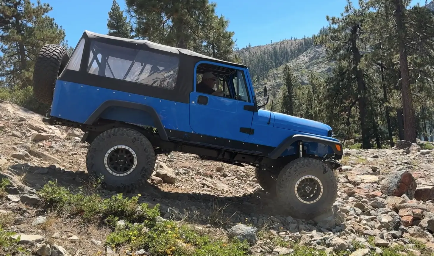 Jeep Wrangler JL Manual vs automatic 1757704828547-dg