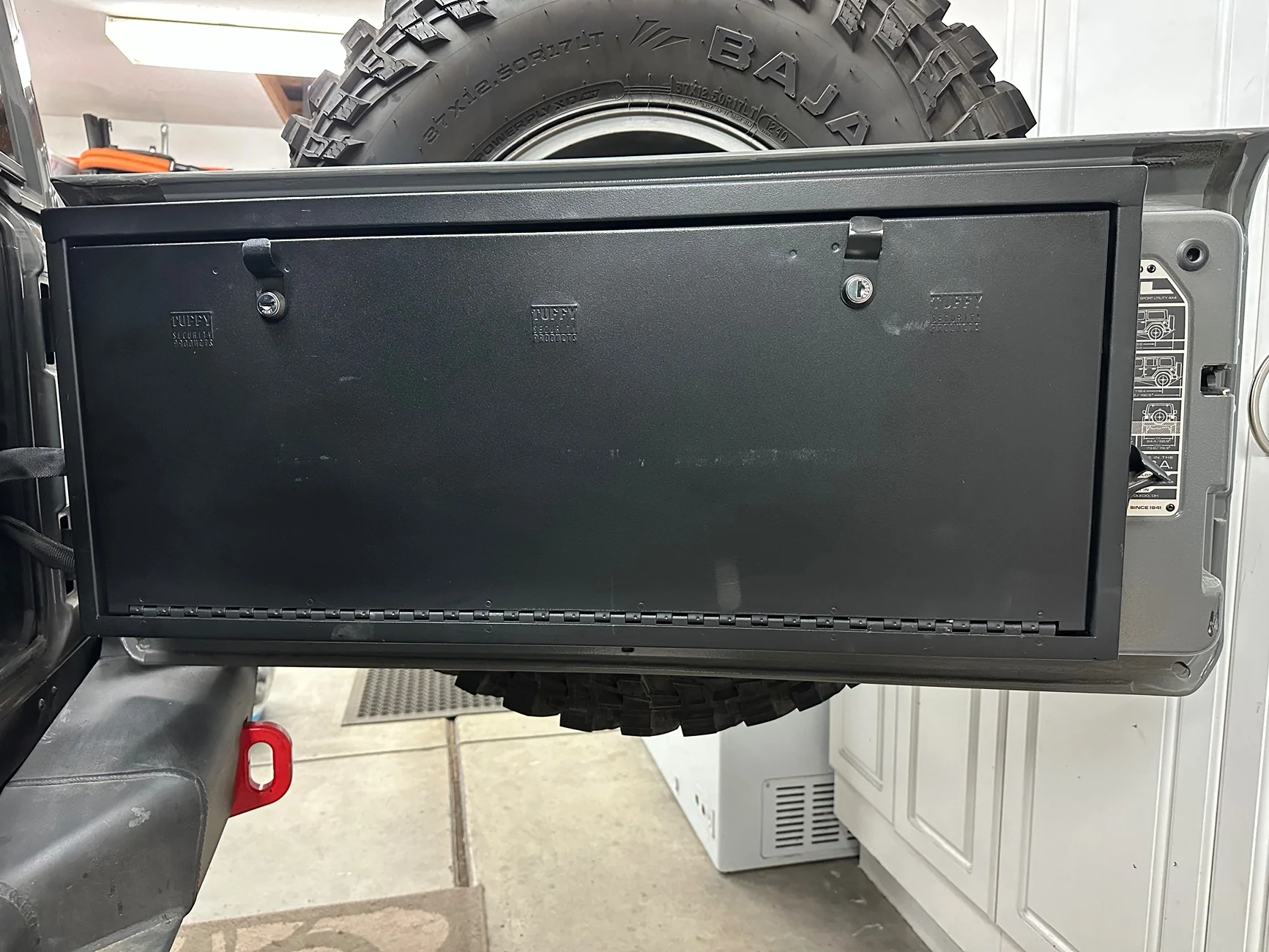 Jeep Wrangler JL Getting cargo area organized IMG_1206