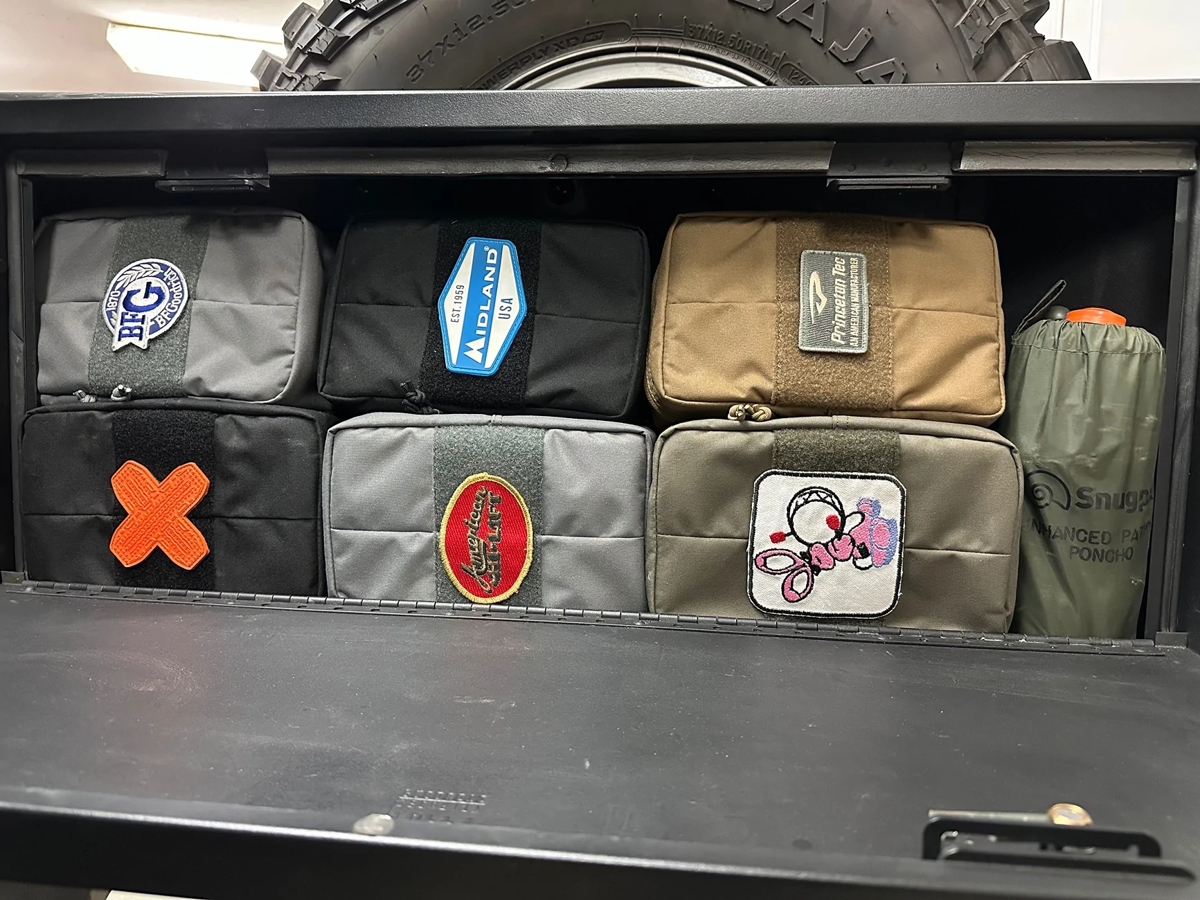 Jeep Wrangler JL Getting cargo area organized IMG_1207