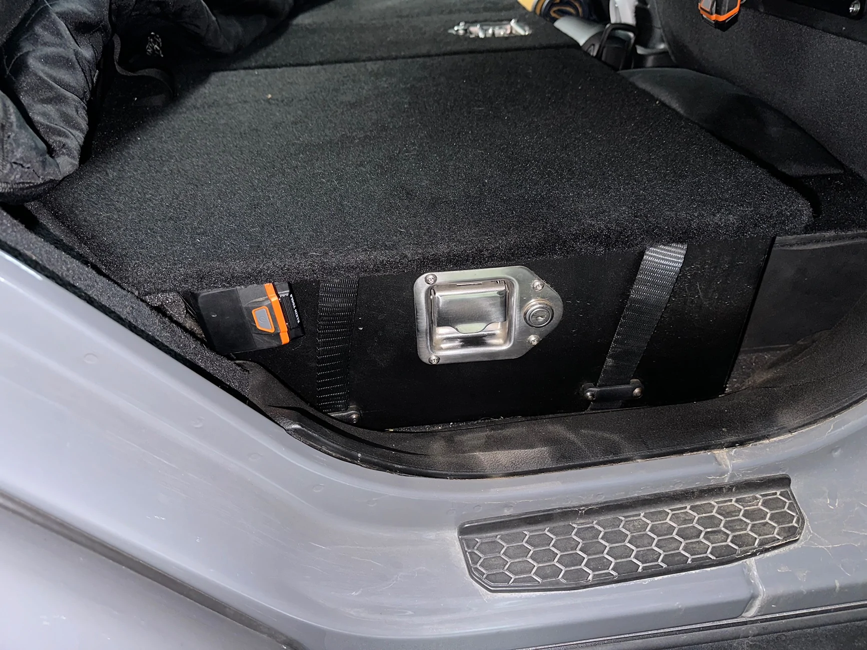 Jeep Wrangler JL Getting cargo area organized IMG_1227