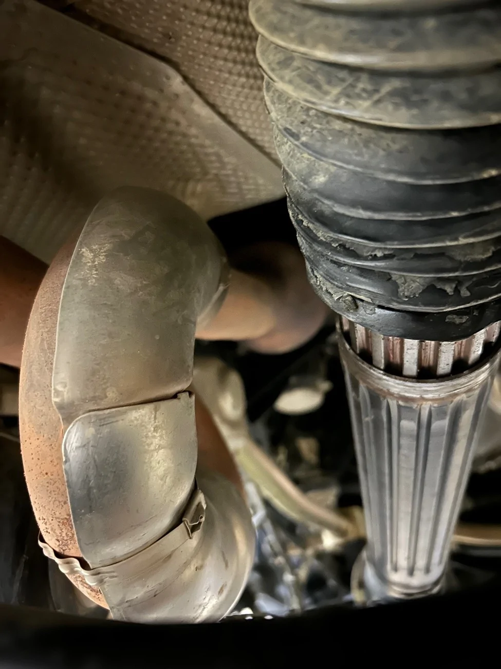Jeep Wrangler JL Damaged Drive Shaft Boot Drive Shaft 2