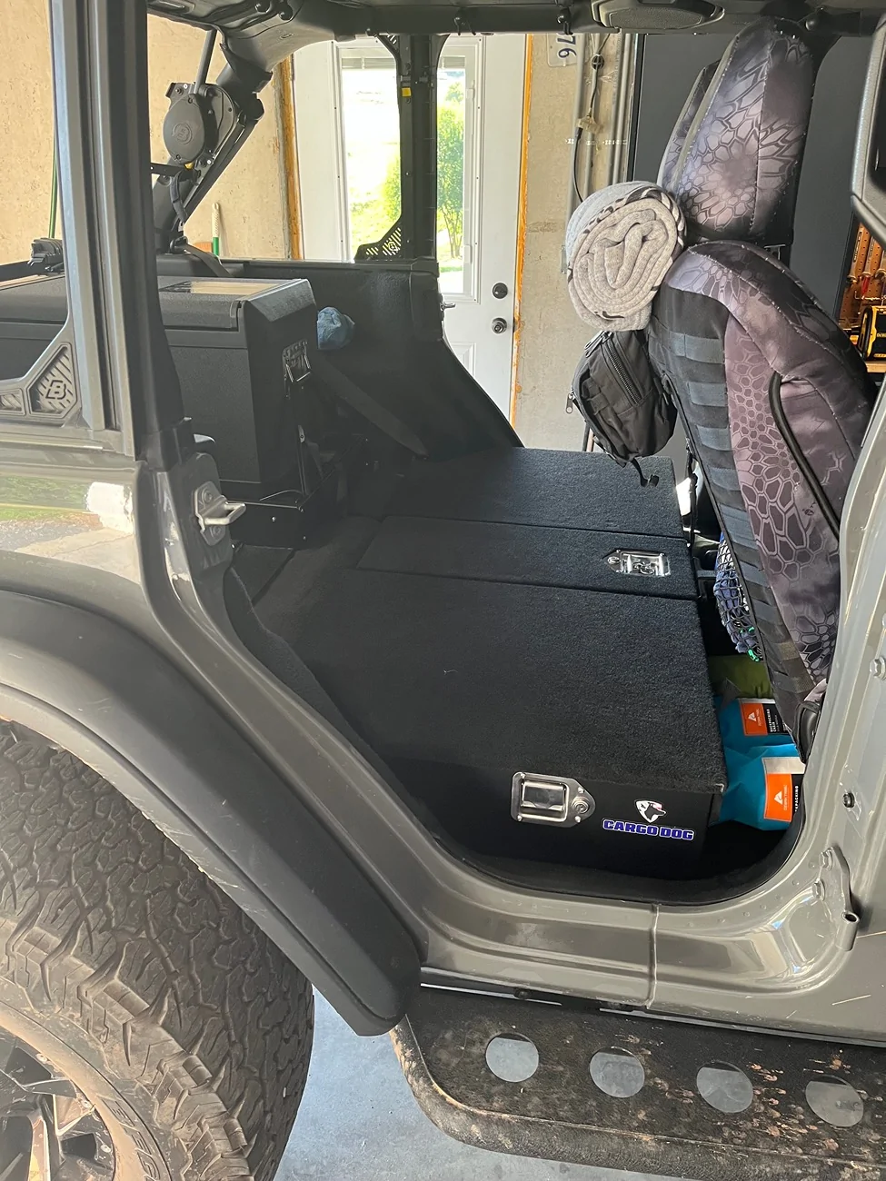 Jeep Wrangler JL Getting cargo area organized IMG_5032