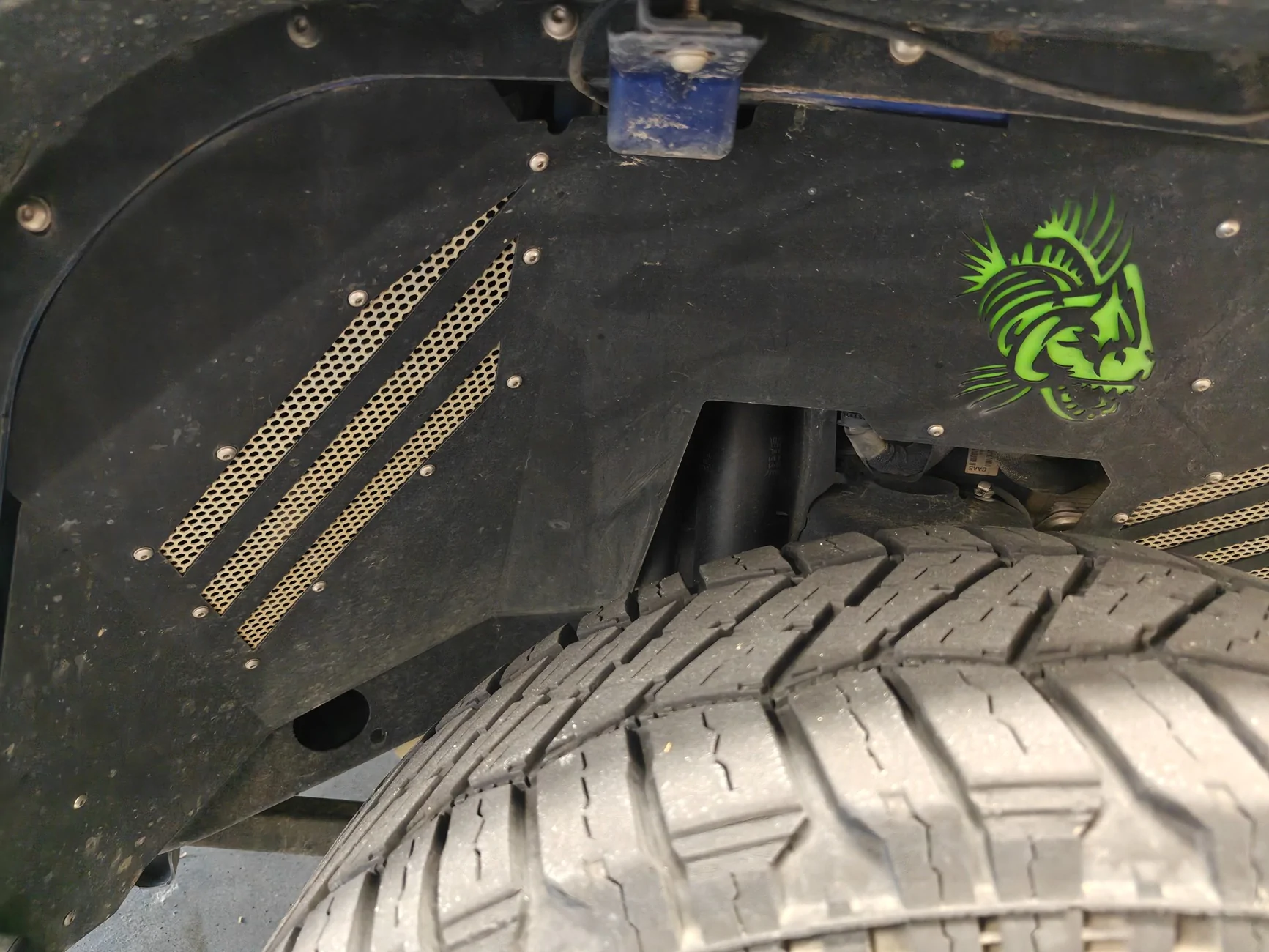 Jeep Wrangler JL Fishbone inner fender liners 93
