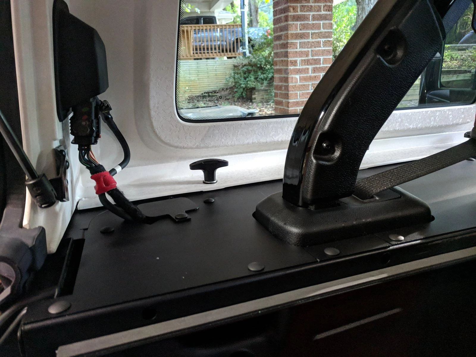 Jeep Wrangler JL Locking storage when roofless IMG_20181024_170756