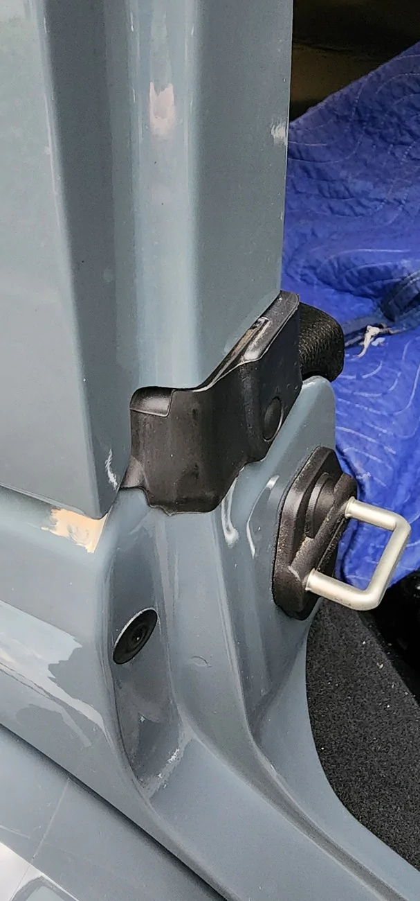 Jeep Wrangler JL Is this right? Re-installed hardtop 20250914_184353