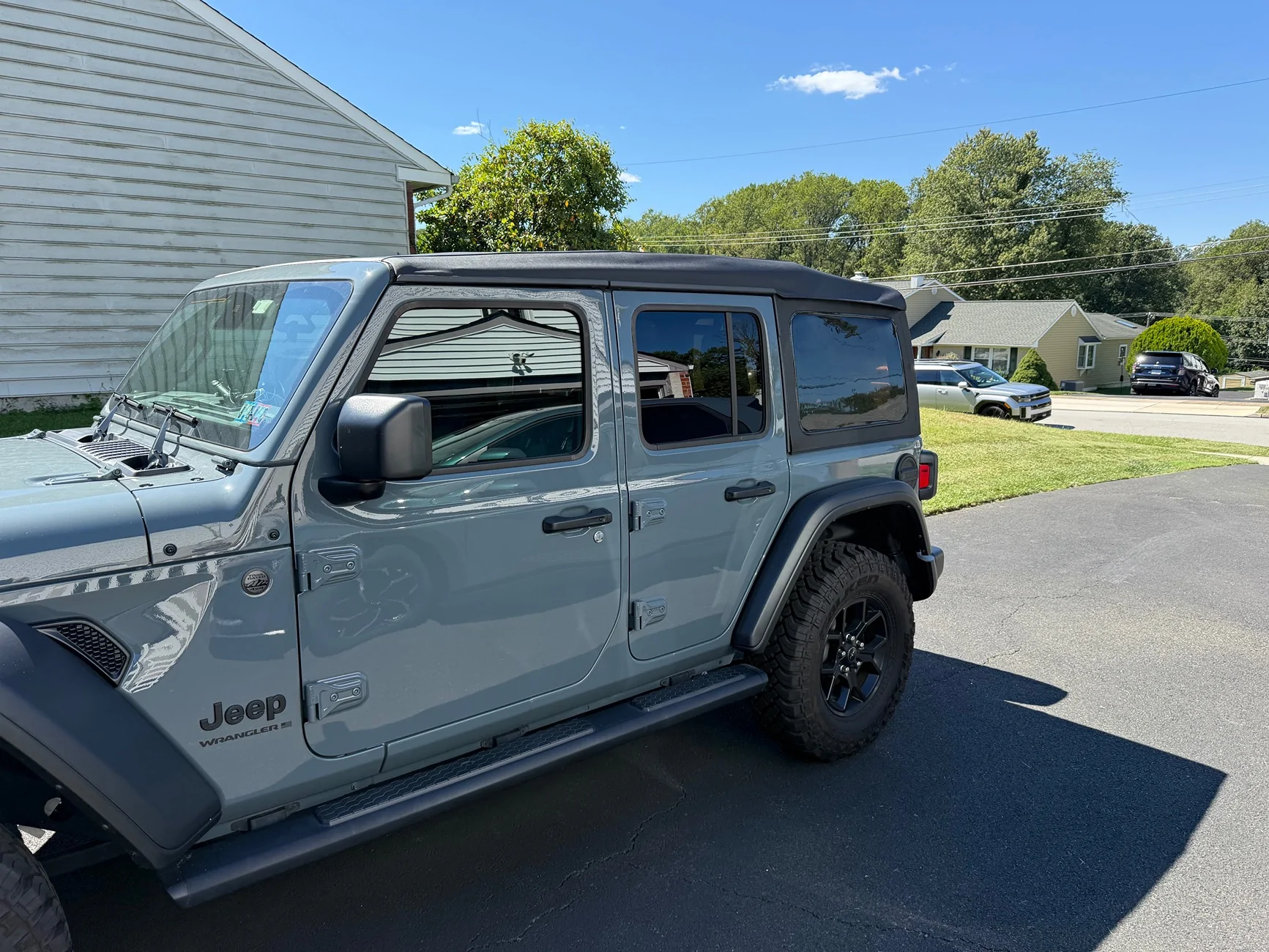 Jeep Wrangler JL Mopar OEM 4 door soft top IMG_0293