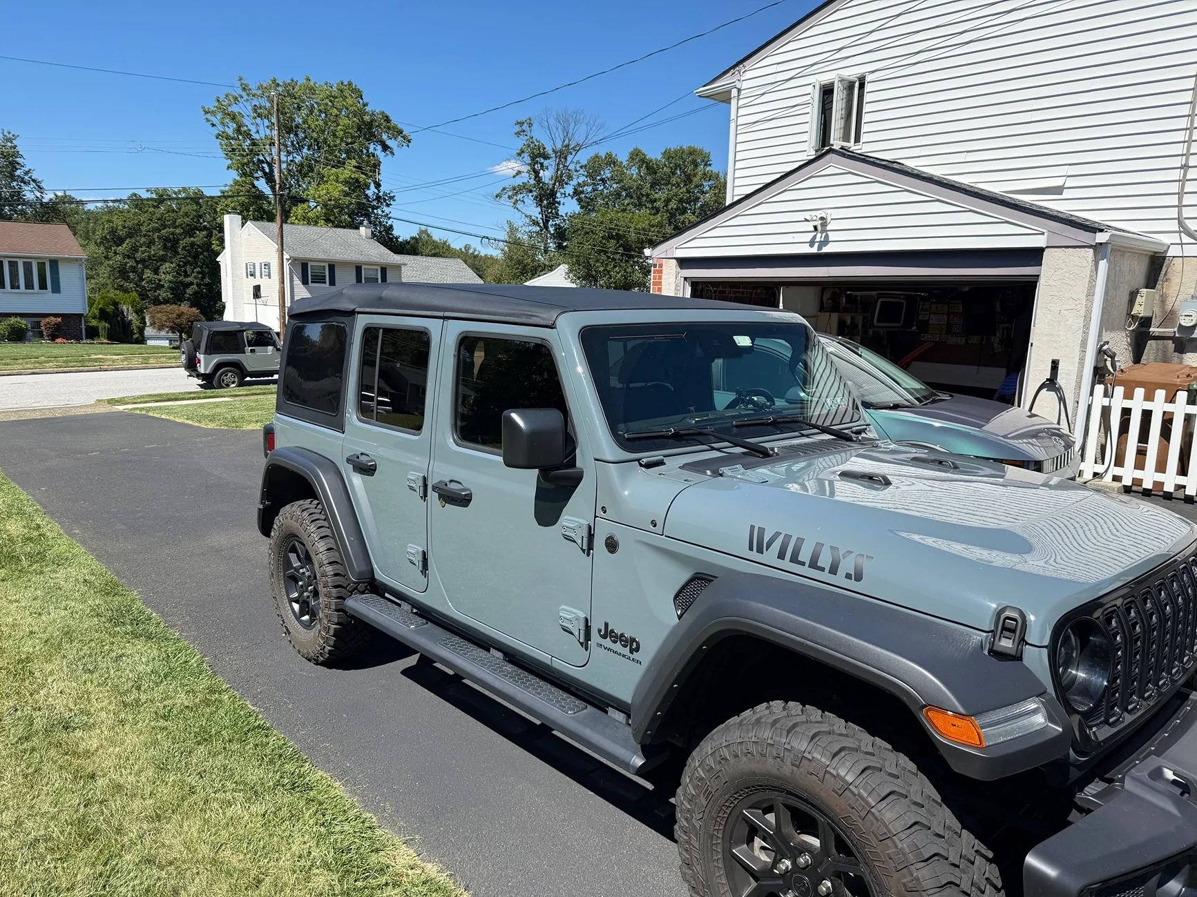 Jeep Wrangler JL Mopar OEM 4 door soft top IMG_0292
