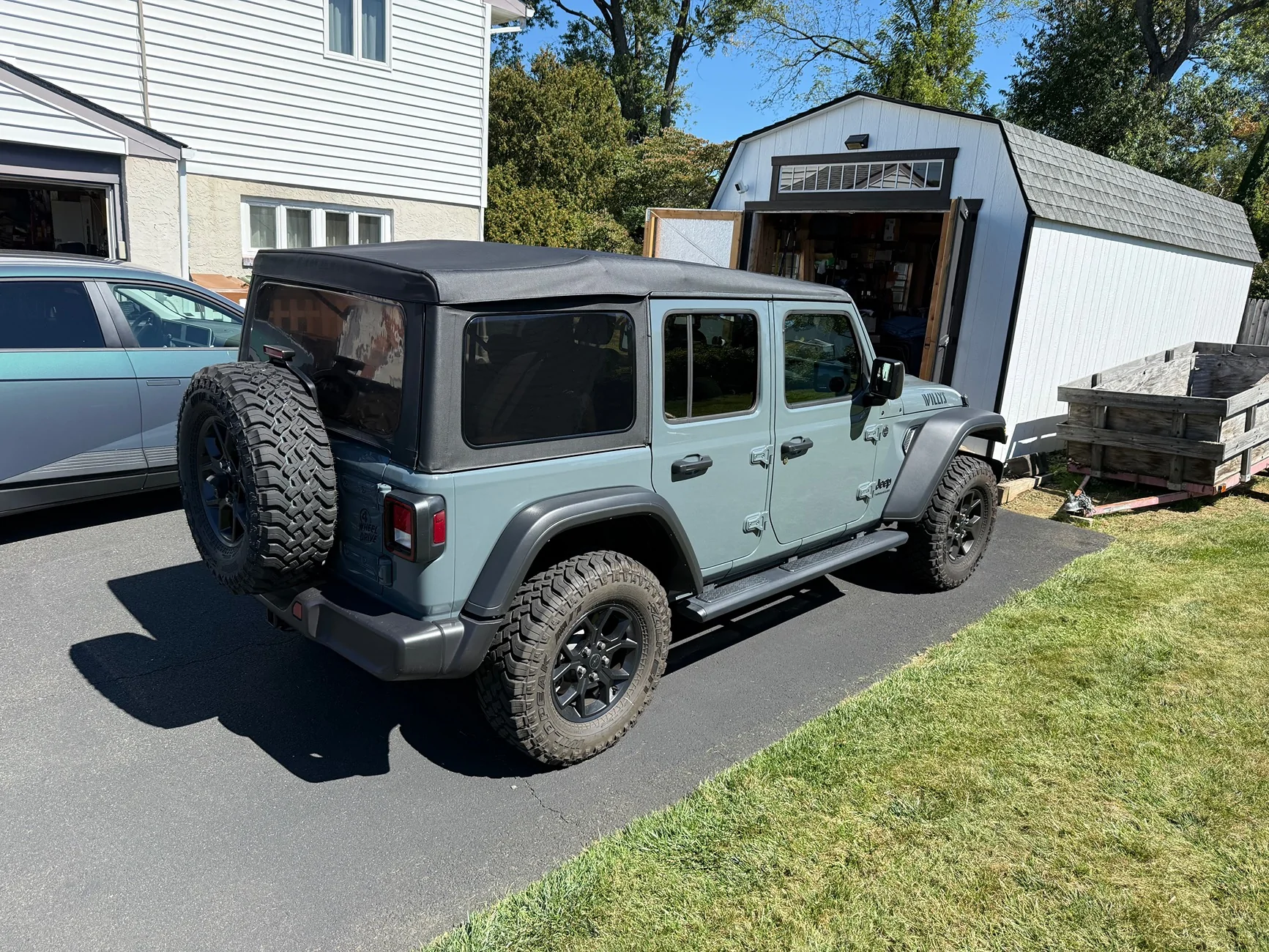 Jeep Wrangler JL Mopar OEM 4 door soft top IMG_0291