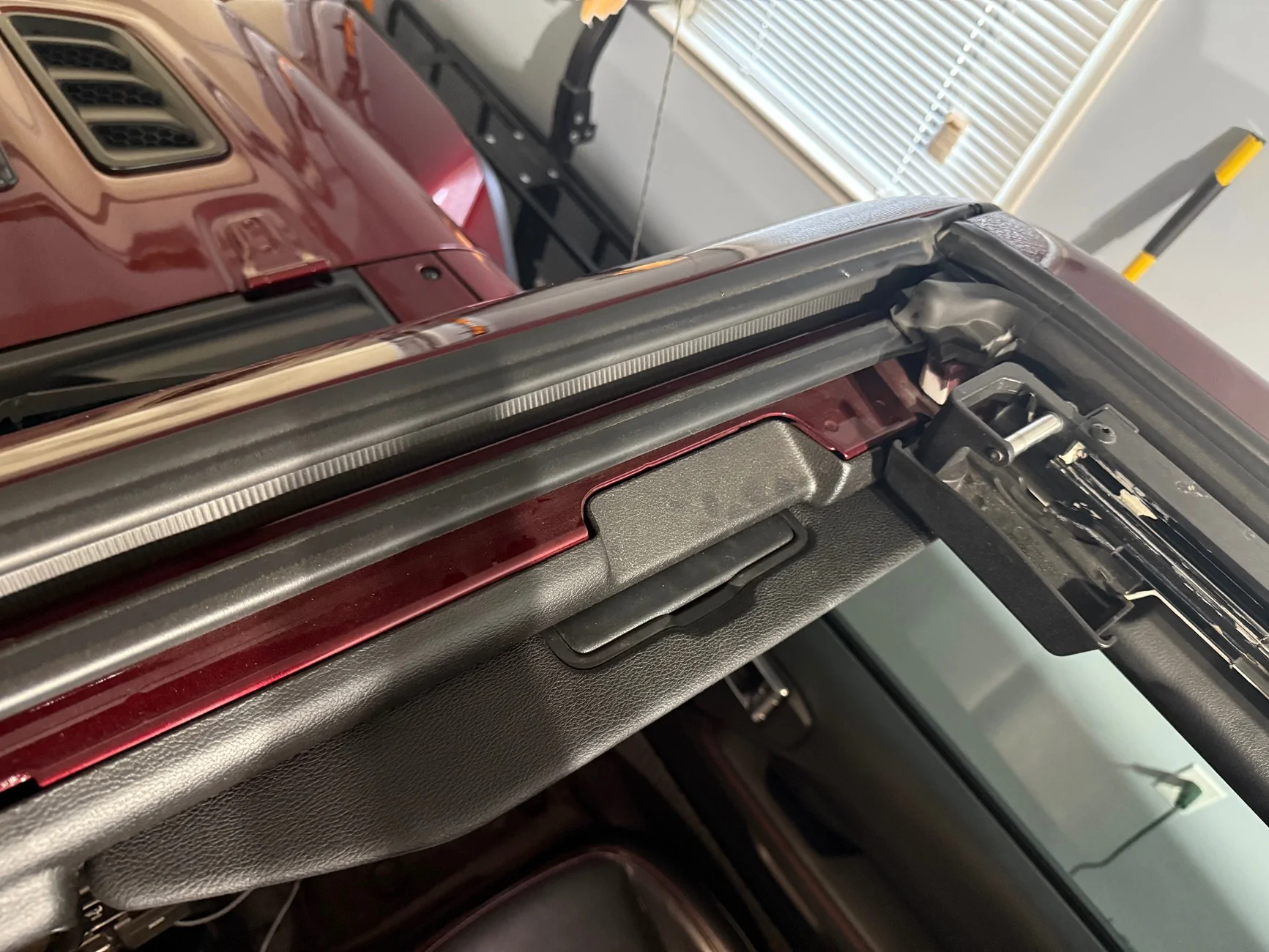 Jeep Wrangler JL SOT question - image needed if possible IMG_0473