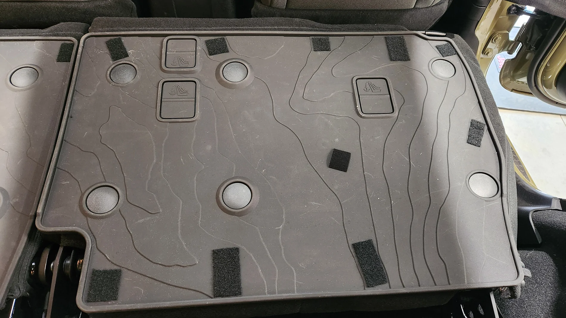 Jeep Wrangler JL Mopar Cargo Tray (82216627AB) issues 20250914_151716