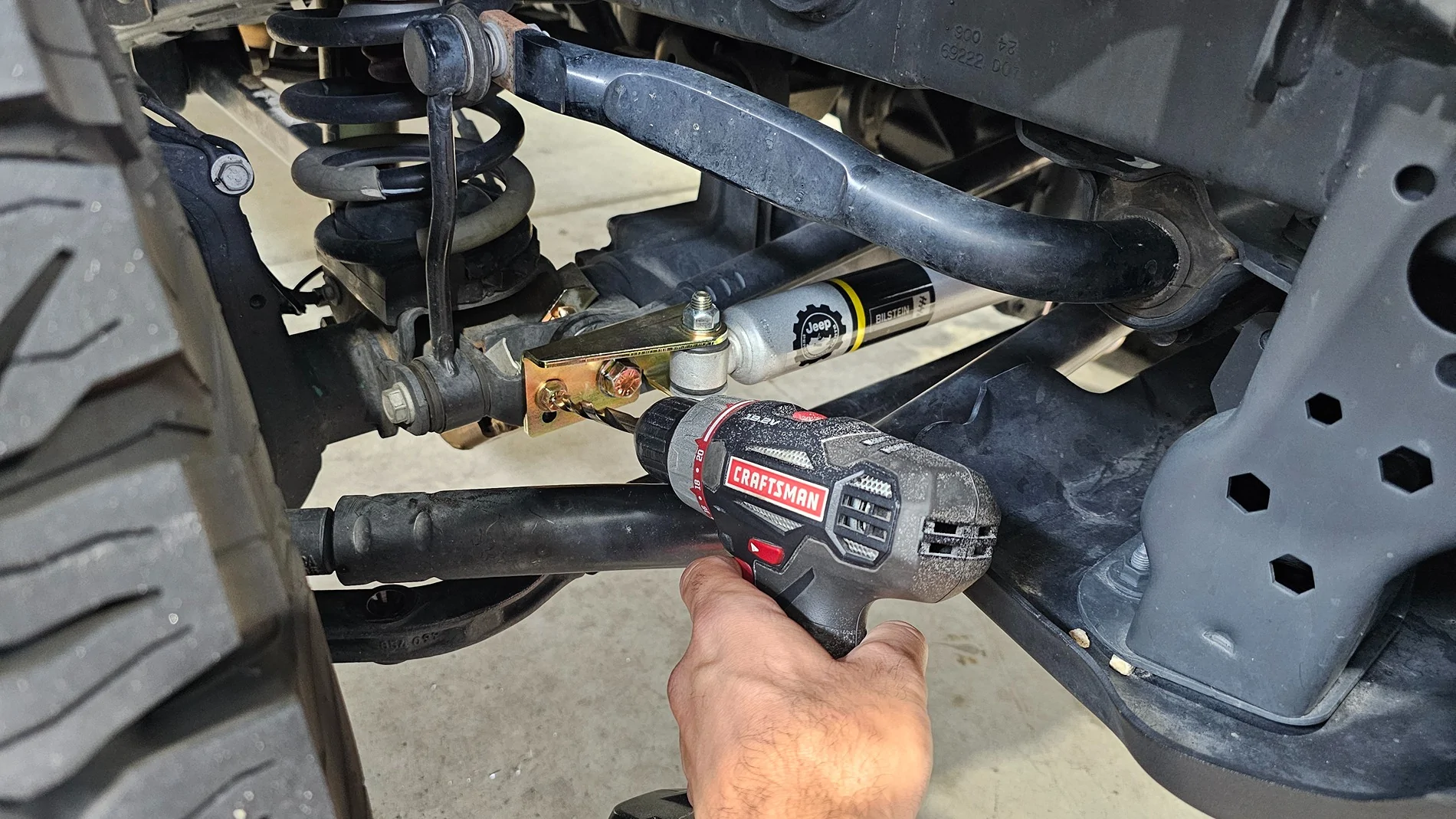 Jeep Wrangler JL Clayton Offroad Steering Damper Relocation Kit Install 20250921_115744
