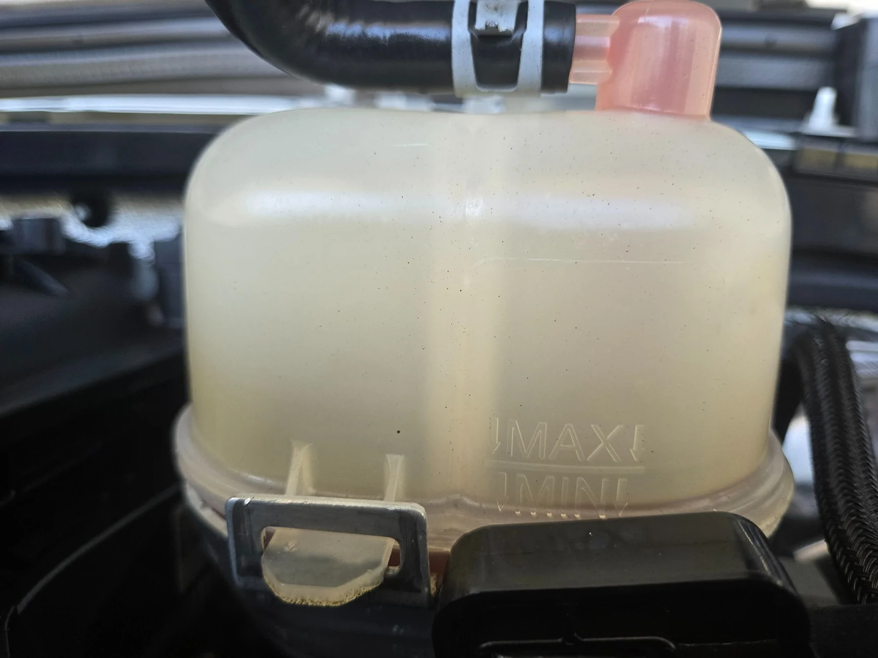 Jeep Wrangler JL Is my coolant level normal? 20250922_135142