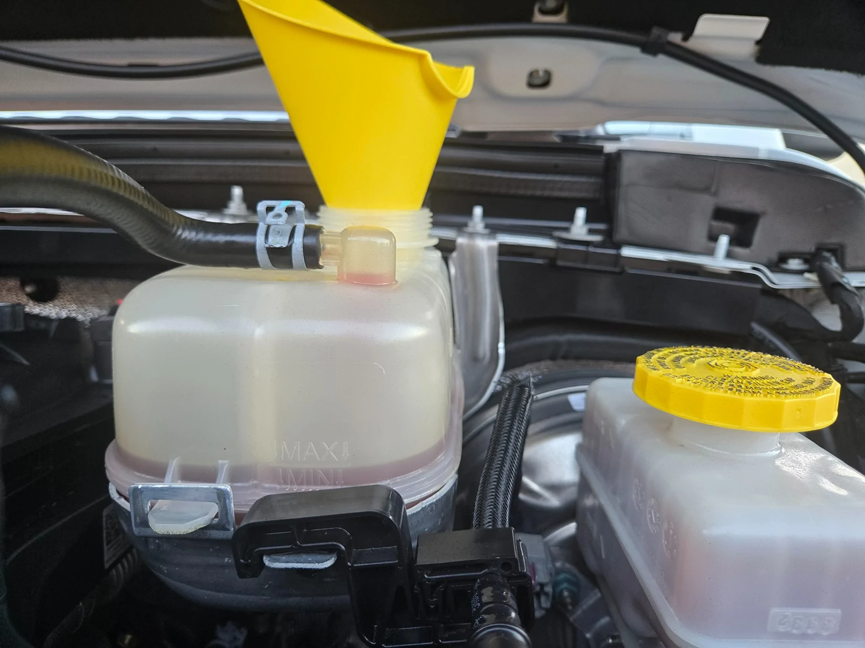 Jeep Wrangler JL Is my coolant level normal? 20250922_183414