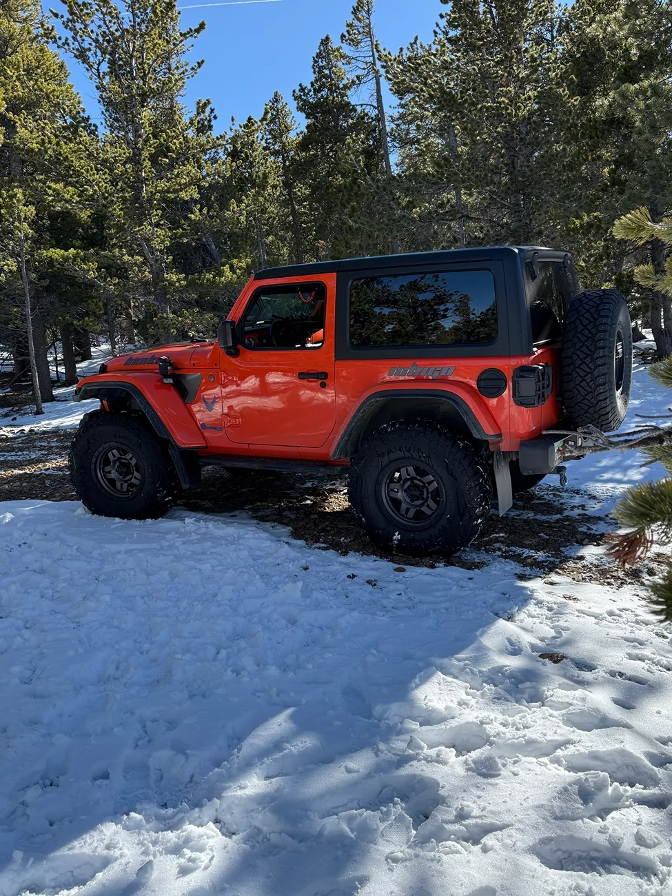 Jeep Wrangler JL Snow falling in Colorado IMG_3756