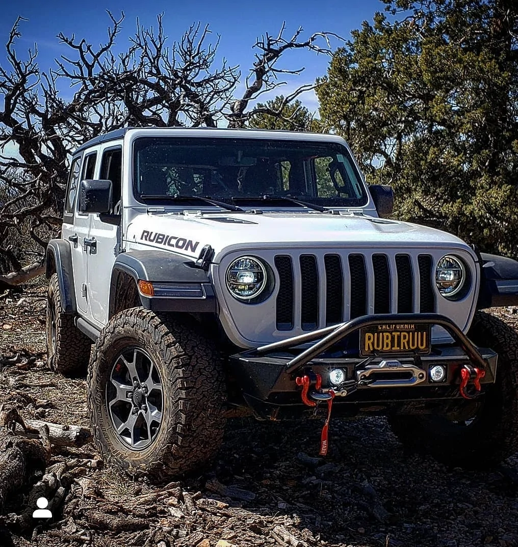 Jeep Wrangler JL Hothead Headliners Fall Giveaway! 🍂 Screenshot_20250327_114710_Instagram