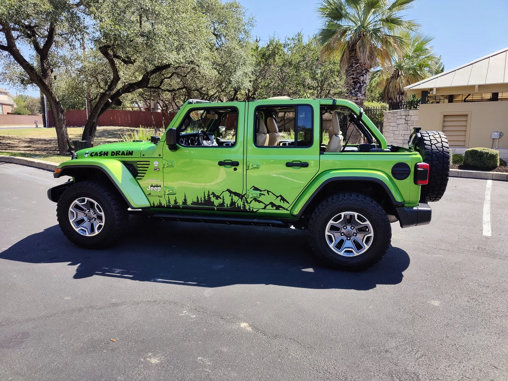 Jeep Wrangler JL Hothead Headliners Fall Giveaway! 🍂 IMG20221001142341