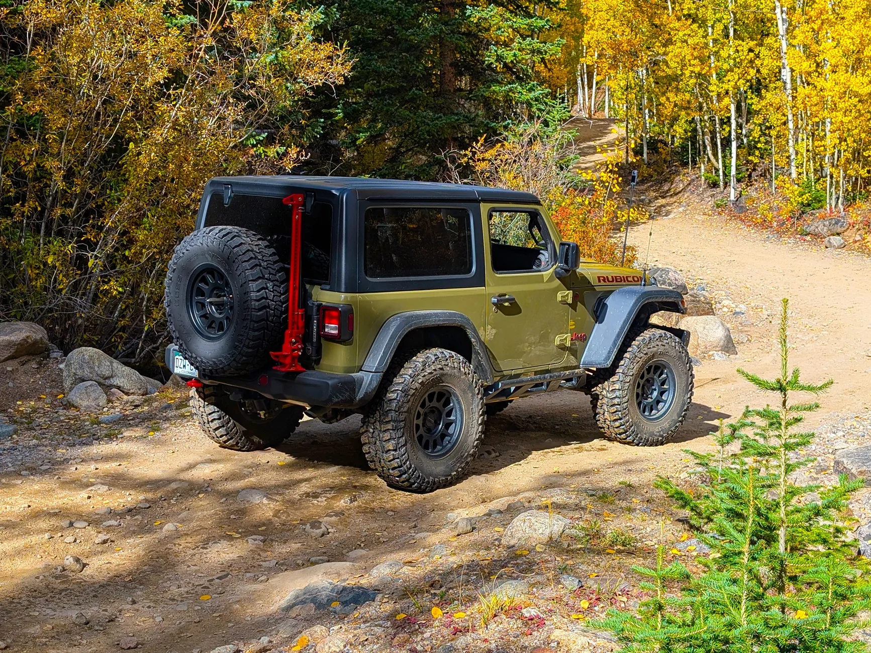 Jeep Wrangler JL Comparing rock sliders for 2 door 2025 models PXL_20250928_155650023