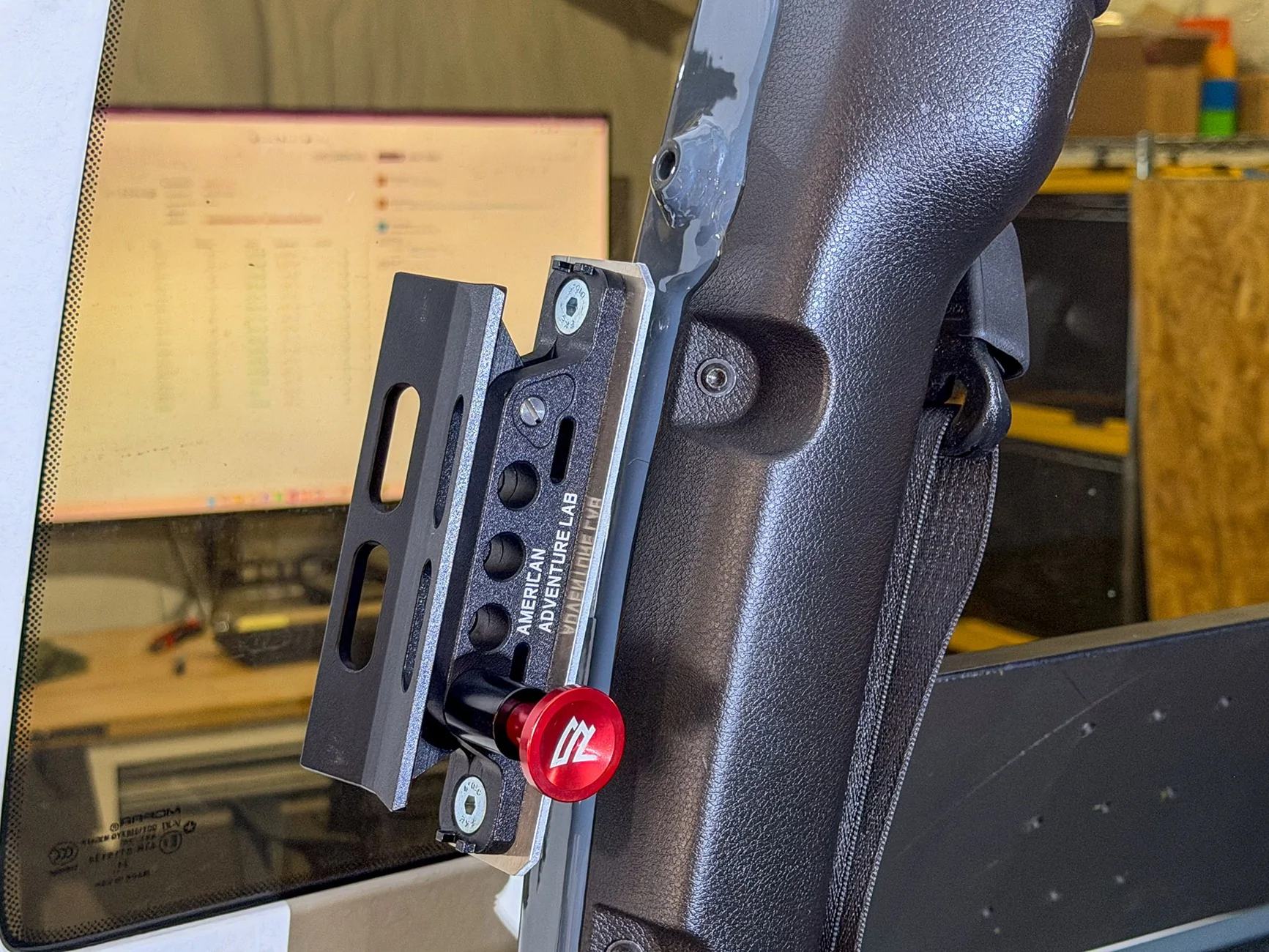 JL 2-Door Fire Extinguisher Mount-5.webp