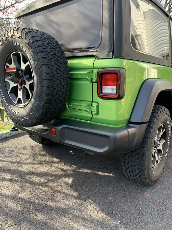 Jeep Wrangler JL Identical rear bumper replacement (non) mod? IMG_7056