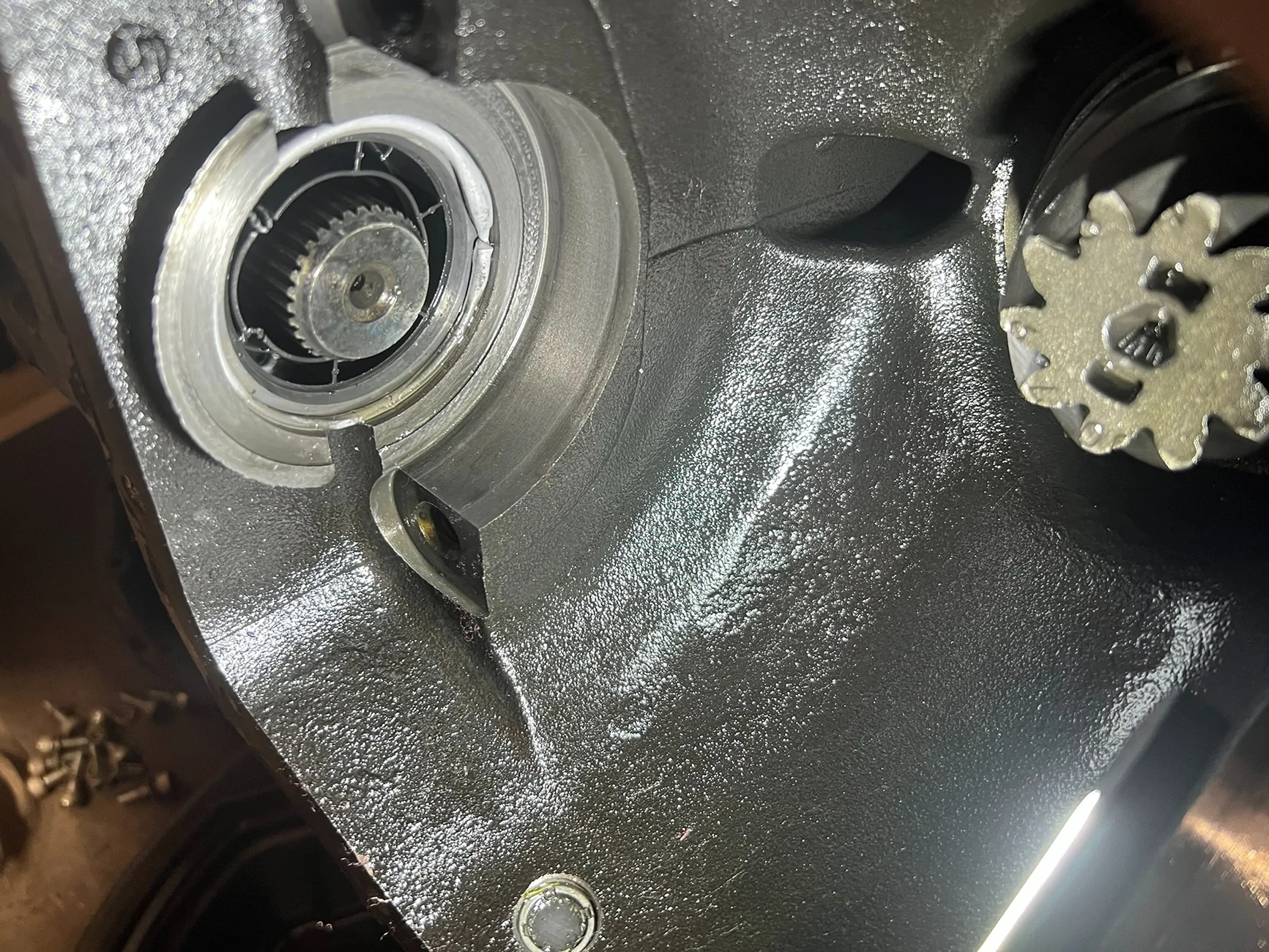 Jeep Wrangler JL First time regearing, accidentally damaged this thing. Does it matter? IMG_7711