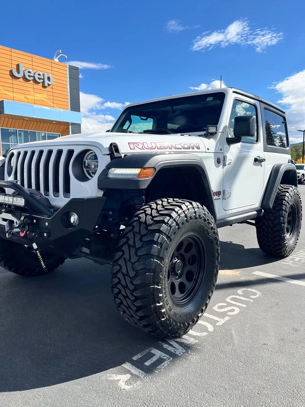 Jeep Wrangler JL Extra Short / Stubby Valve Stems w/ TPMS IMG_2211