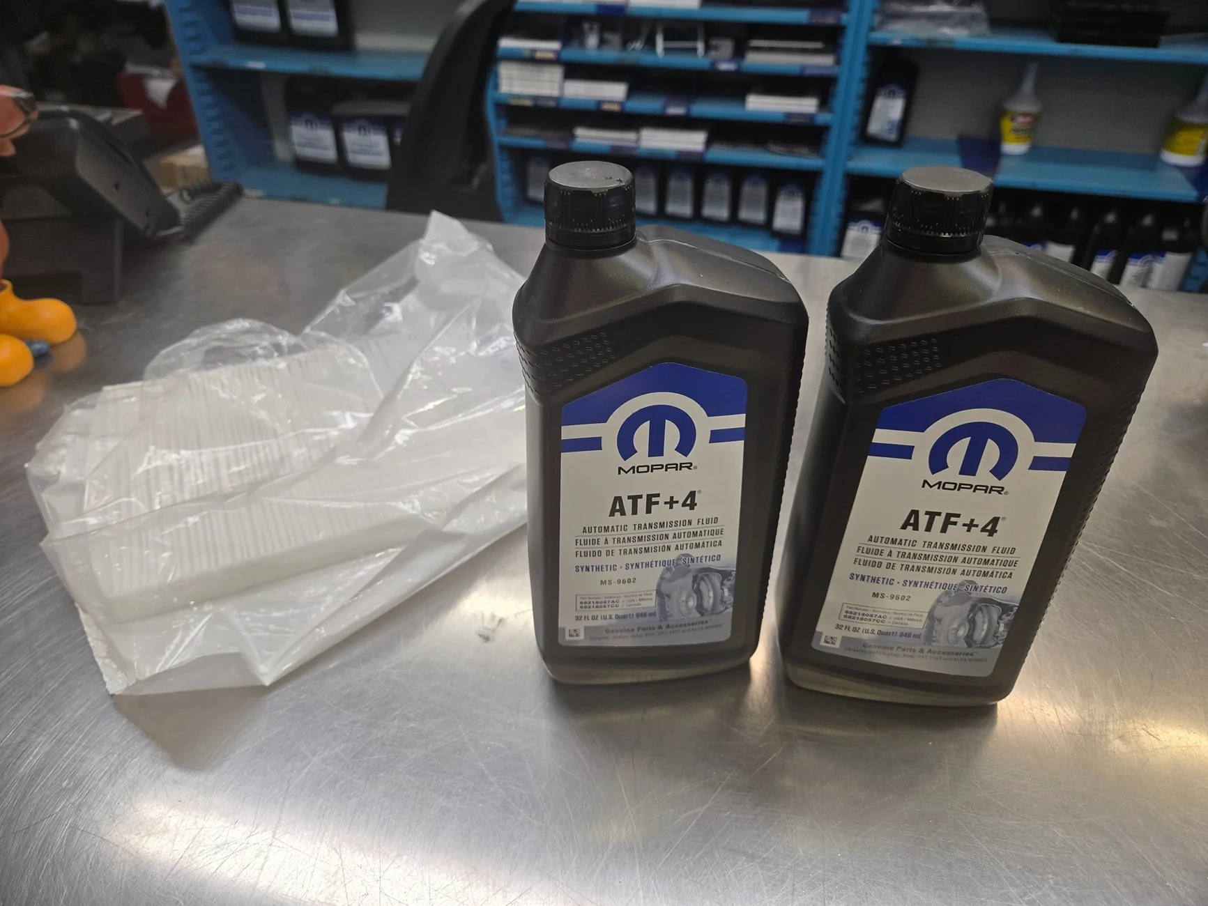 Jeep Wrangler JL Preparing for transfer case fluid change 20251014_122140