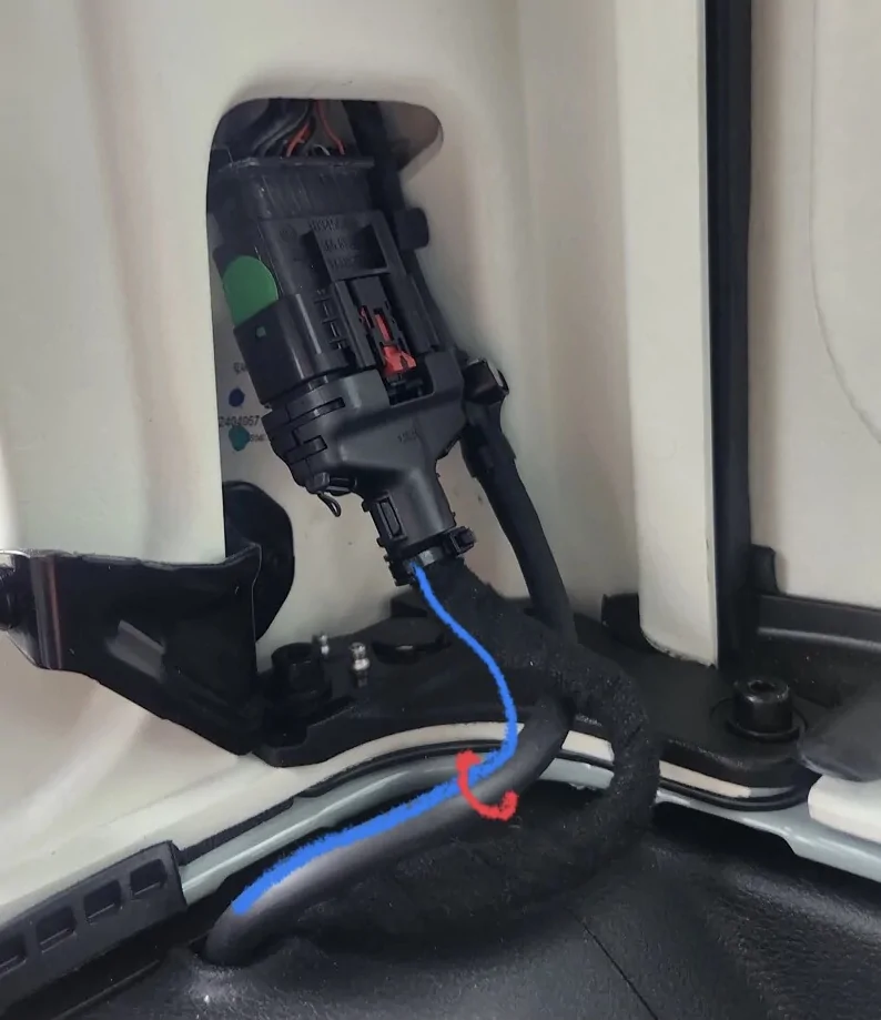 Jeep Wrangler JL Is this normal? Exposed wiring IMG_4206