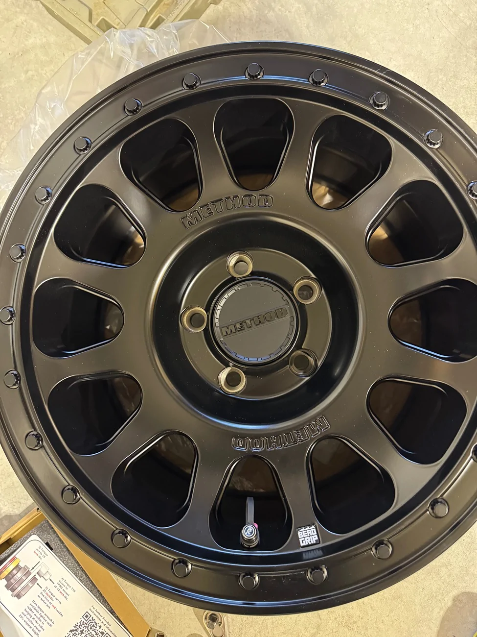 Jeep Wrangler JL Bead grip vs. Beadlock wheels IMG_6636