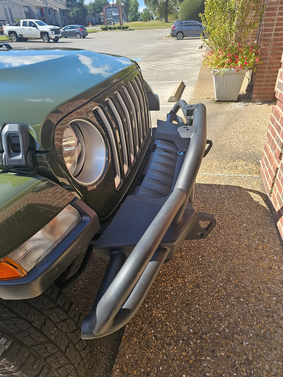 Jeep Wrangler JL A solution for winch ready bumpers. 20251017_124601