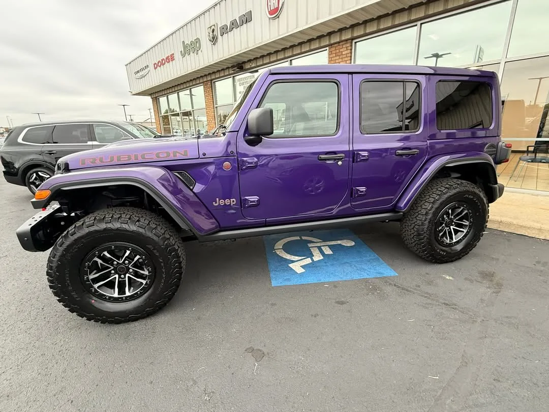 Official: Reign Color Returns for 2026 Wrangler and Gladiator Lineups ...