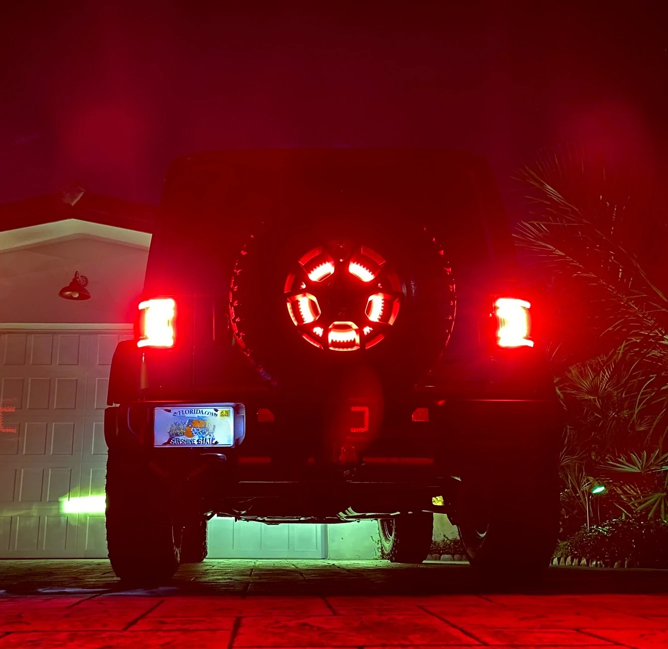 Jeep Wrangler JL Halogen to LED Tail Light Switch (JScan?) IMG_0640